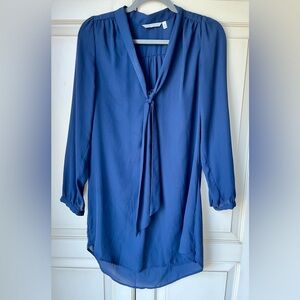 🍋 H&M tunic /dress. Medium. Beautiful blue color. Neck tie detail.